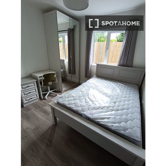 2-bedroom apartment for rent in Cabra-Drumcondra - Photo 1