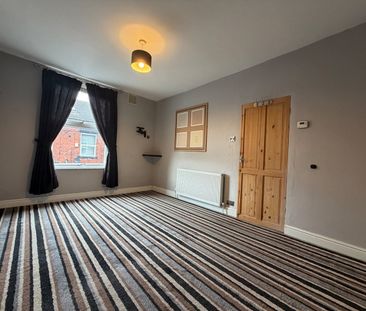 2 Bed Terraced House, Bangor St, LS12 - Photo 5