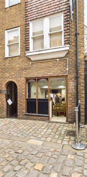 Studio to rent - Photo 1