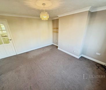3 bedroom house to rent Grange Road, Royston, Barnsley, S71 - Photo 1