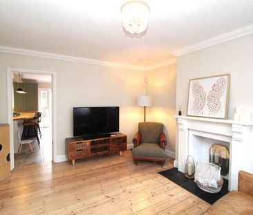 4 bedroom semi-detached house to rent - Photo 5