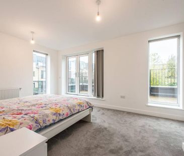 4 bedroom detached house to rent - Photo 3