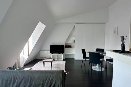 Appartement à louer rue la Boétie, Paris 8ème - Photo 2