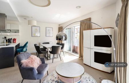 2 bedroom flat to rent - Photo 5