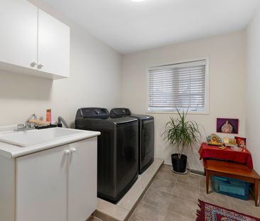 For Lease - 80 Fallmeadow Circle, Brampton, Ontario - Photo 4