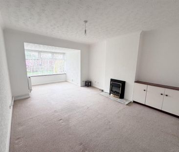 4 bedroom detached house to rent - Photo 3