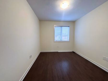 For Lease - 590 North Service Road Unit# 100, Hamilton, Ontario - Photo 5