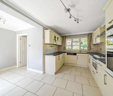 Windmill Field, Windlesham, GU20 - Photo 3