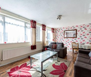 3 bedroom maisonette to rent - Photo 2