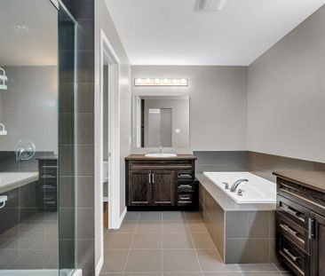 For Lease - 338 NONIUS Street, Kanata, Ontario - Photo 3