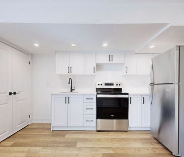 For Lease - 208 McRoberts Avenue Unit# Lower, Toronto, Ontario - Photo 6
