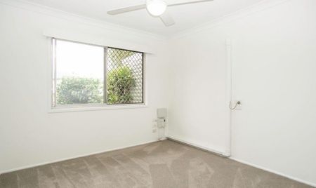 Spacious Family Home in the Heart of Banyo! - Photo 2