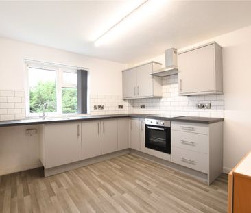 2 Bed Flat To Rent - Photo 1