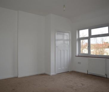 Oval Road South, Dagenham, , RM10 9DP - Photo 2