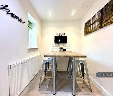 3 bedroom terraced house to rent - Photo 4