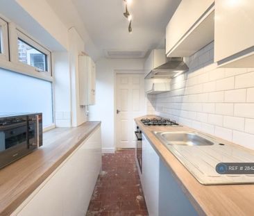 2 bedroom terraced house to rent - Photo 6