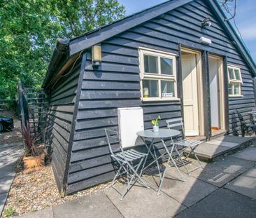 1 bedroom barn conversion to rent - Photo 6