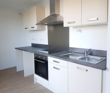 Location Appartement 3 pièces 78m² LILLE 59160 - Photo 5