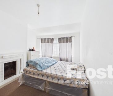 Wiltshire Avenue, Slough, Berkshire,SL2 - Photo 1