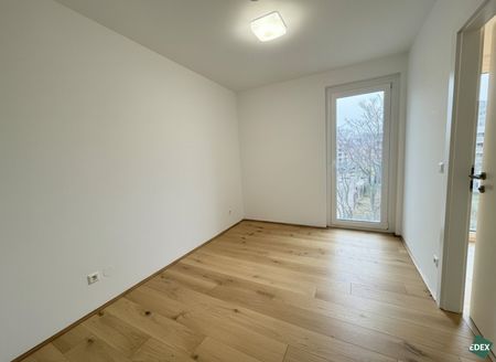 Schöne 2 Zimmer Wohnung I Balkon I unmittelbar U3 I ab 01.08. - Photo 2