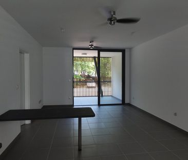 Location Appartement 3 pièces 67m² ST PAUL 97460 - Photo 3