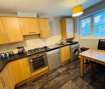 2 bedroom terraced house to rent - Photo 4