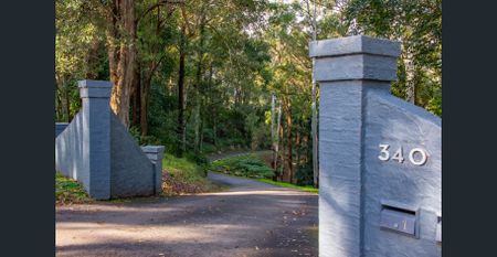 Peaceful Two Bedroom Duplex with Valley Views - Photo 3