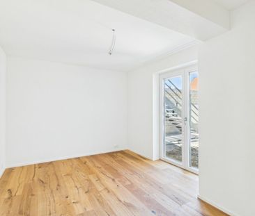 Grosszügige 7,5 Zimmer Wohnung kernsaniert für grosse Familien - Photo 3