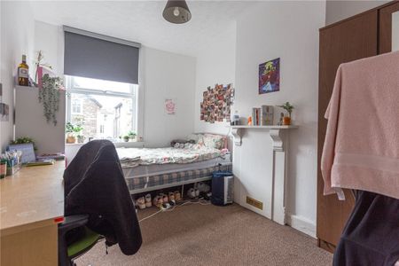 Cromwell Road, - Photo 5