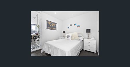 Stylish South Yarra Apartment in a Premium Lifestyle Precinct! - Photo 4