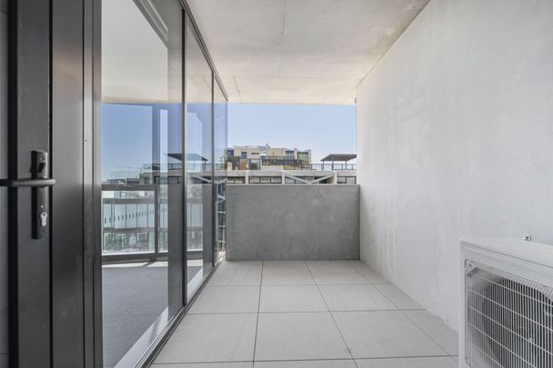 Contemporary CBD Living – Spacious 2-Bedroom Apartment with Premium Finishes - Photo 1