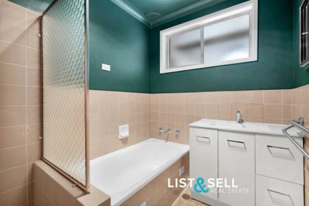 “Well Kept Home in a Central Campbelltown Setting” - Photo 2