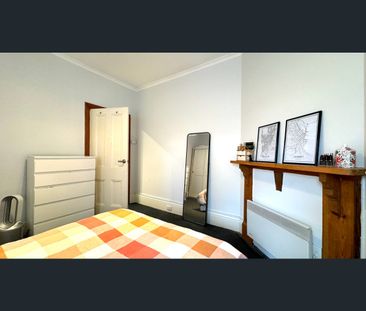 U2/100-102 Campbell St, Hobart, Tas 7000 - Photo 2