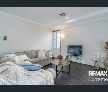 4x2 Modern Smart Home - Photo 1