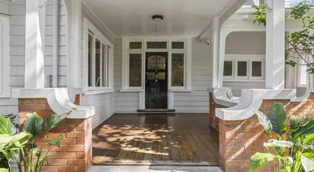 Stunning Large Family Home! - Photo 4