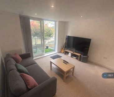 1 bedroom flat to rent - Photo 2