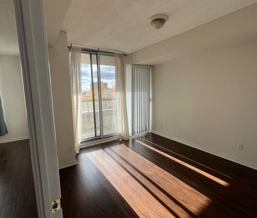 For Lease - 19 Northern Heights Drive Unit# 413, Richmond Hill, Ont... - Photo 6