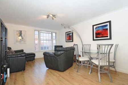 Newbury, Berkshire, RG14 - Photo 3