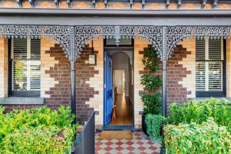 3 Bed, 2 Bath - Photo 4