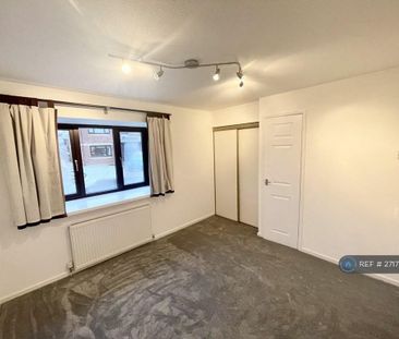 2 bedroom semi-detached house to rent - Photo 2