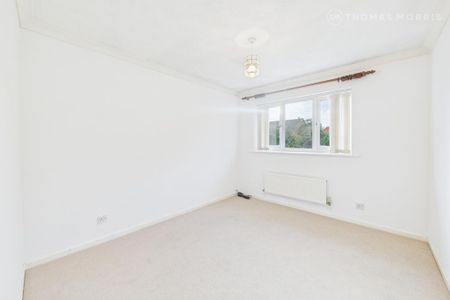 3 bedroom detached house to rent - Photo 4