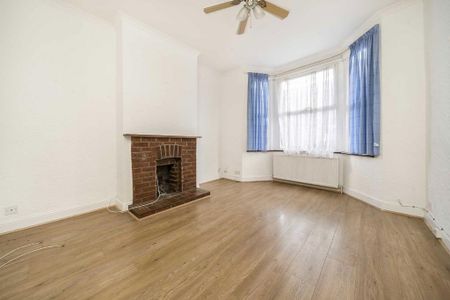3 bedroom terraced house to rent - Photo 2