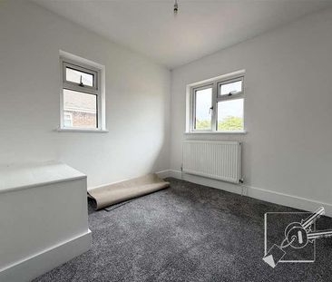 St. Dunstans Drive, Gravesend, DA12 - Photo 4