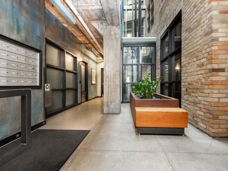 For Lease - 383 Adelaide Street Unit# 201, Toronto, Ontario - Photo 2