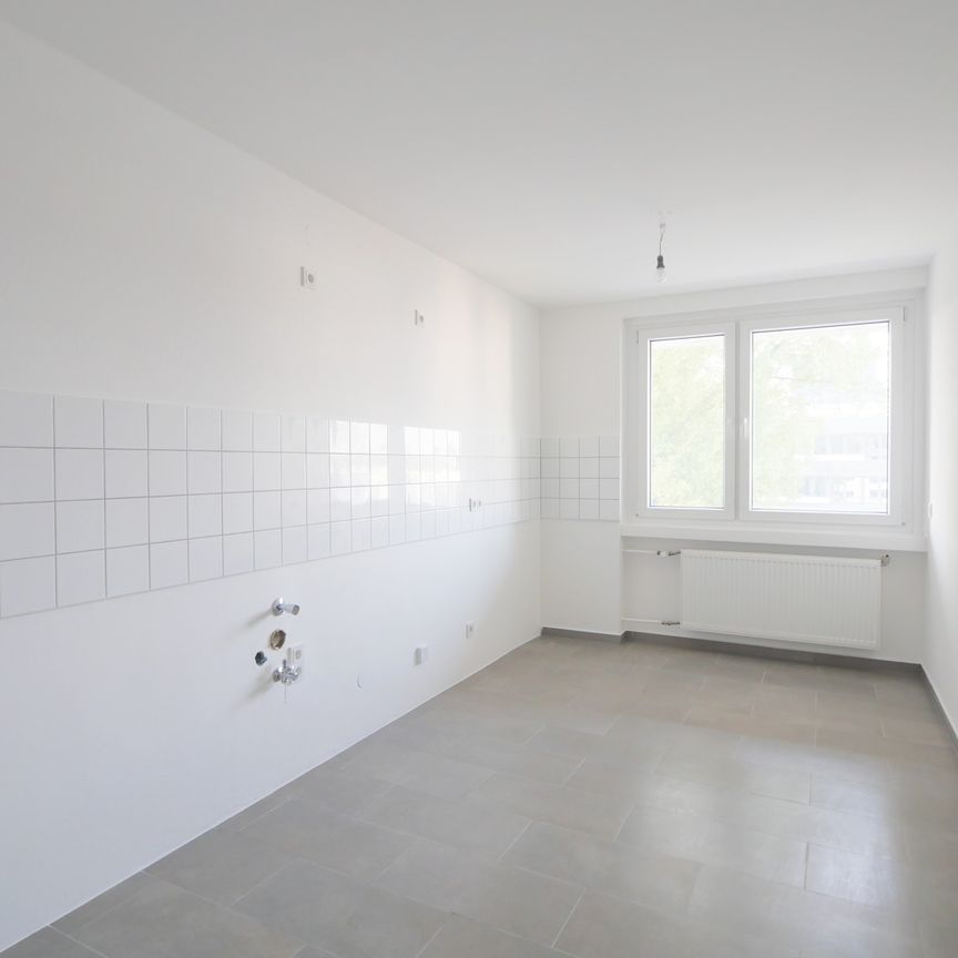 Frisch sanierte 3-Zimmer-Wohnung mit großer Loggia in Aachen! - Foto 1