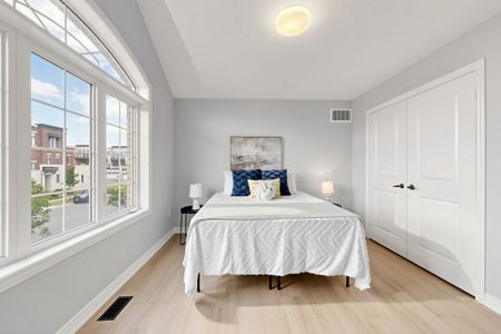 For Lease - 2 Apple Grove Court, Vaughan, Ontario - Photo 3