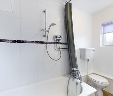 3 bedroom end of terrace house to rent - Photo 6