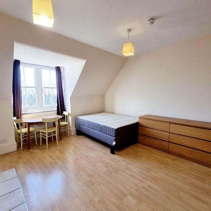 Hornsey Lane, N6 5LT, Highgate - Photo 1