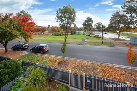 charming 3 bedroom townhouse - Photo 4