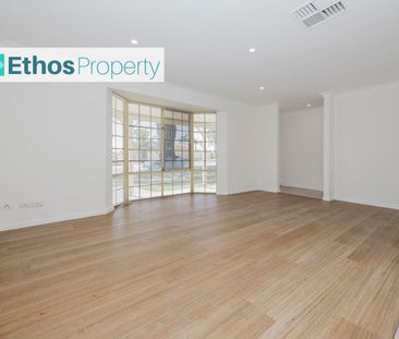 FRESHLY UPDATED WITH DRIVE-THROUGH ACCESS - Photo 2